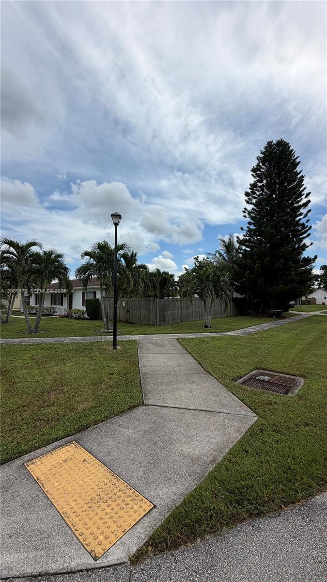 19480 Dakota Ct, Boca Raton FL 33434 photo 2