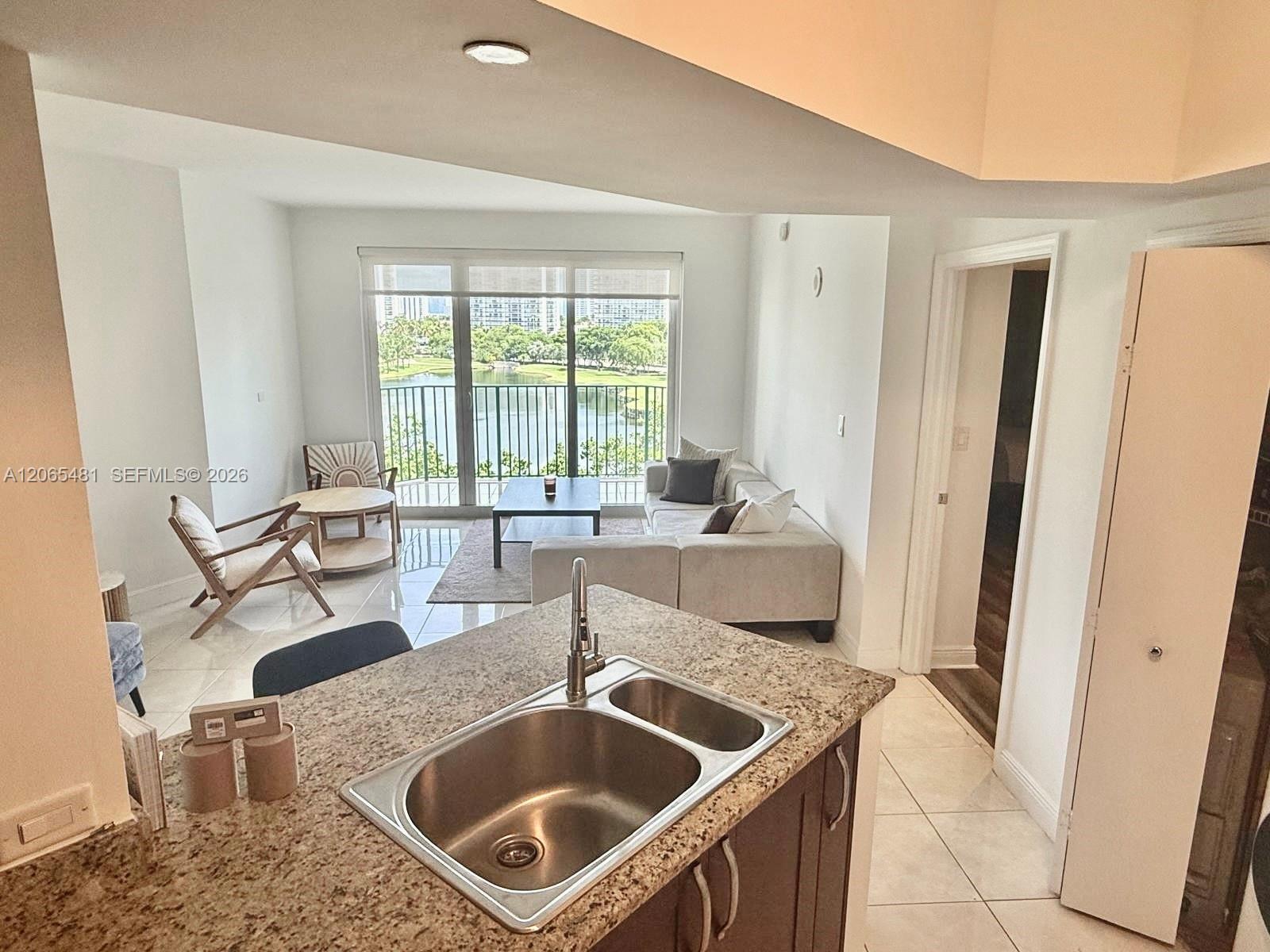 20000 E Country Club Dr # 612, Aventura FL 33180 photo 5