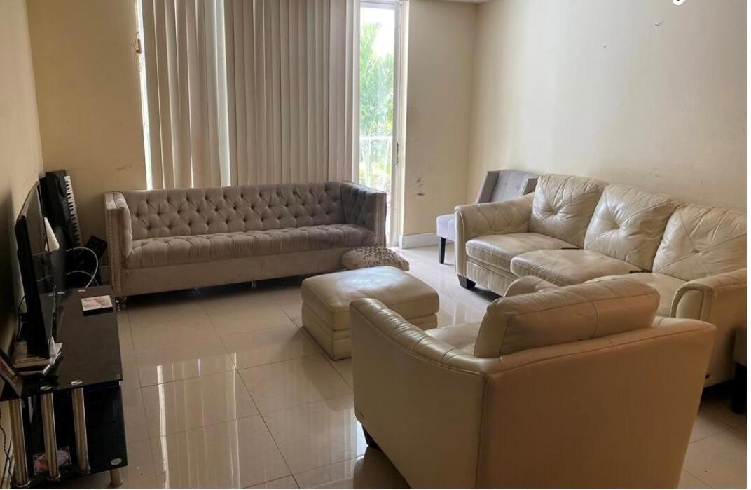 486 NW 165TH ST Road NW # 206, Miami FL 33169 photo 2