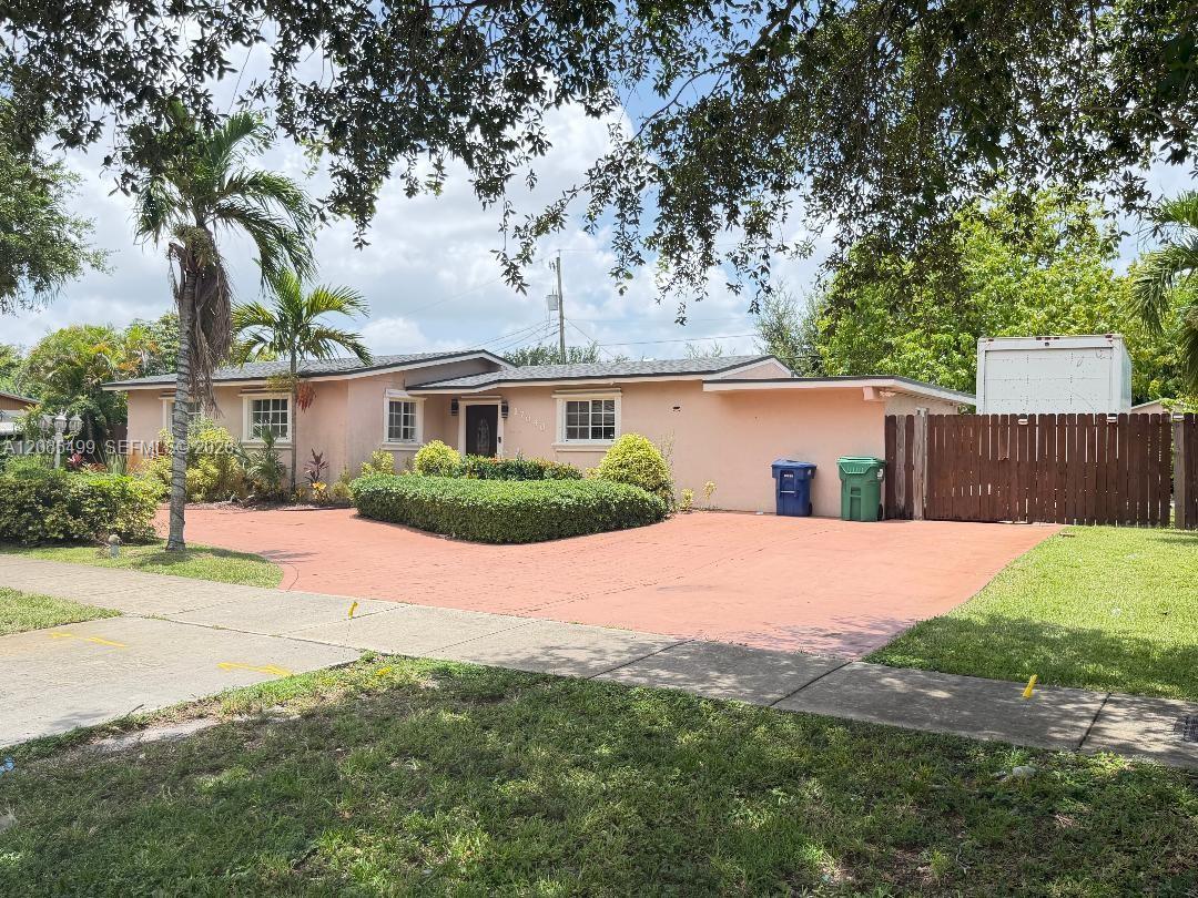 17040 NW 82nd Ave # 17040, Hialeah FL 33015