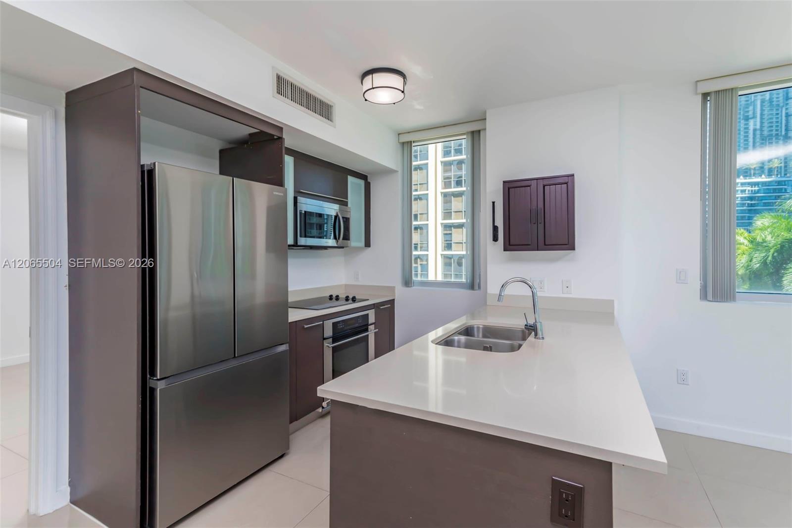 500 Brickell Ave # 401, Miami FL 33131 photo 3