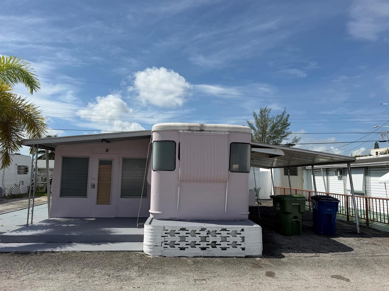 821 SW 1ST Court, Hallandale Beach FL 33009