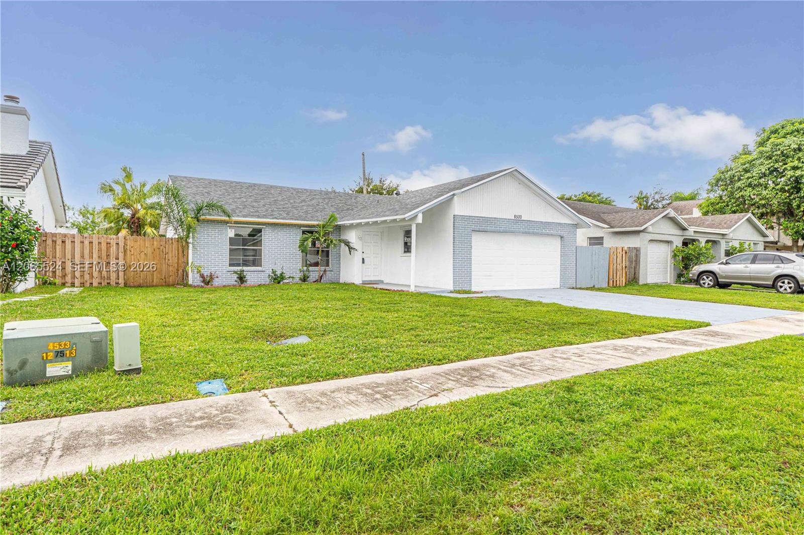 8500 SW 20th St, North Lauderdale FL 33068 photo 2