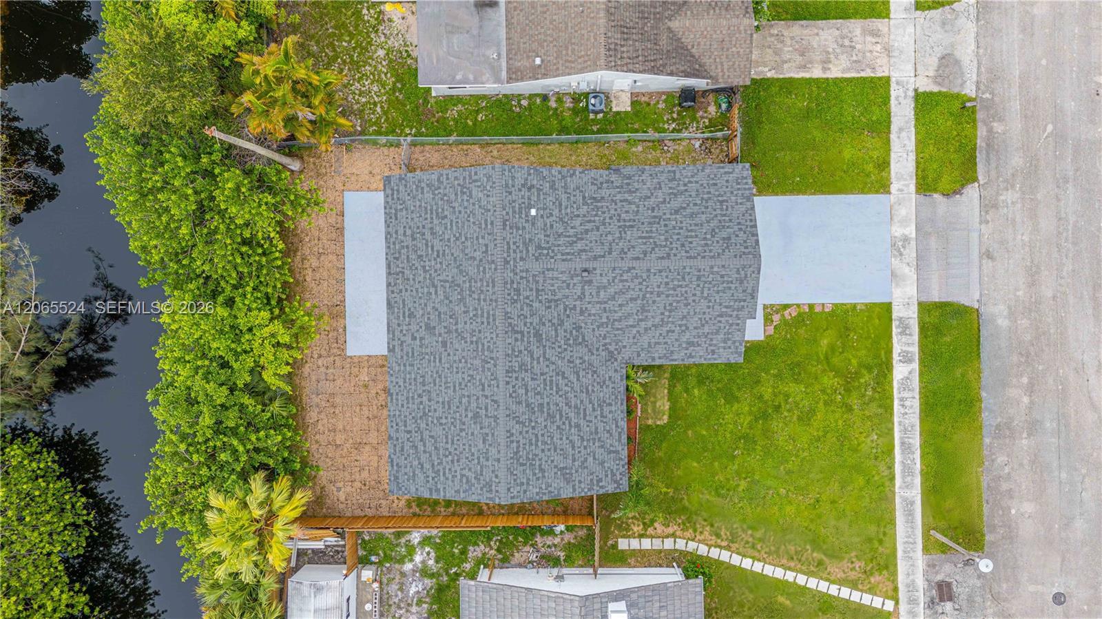 8500 SW 20th St, North Lauderdale FL 33068 photo 4