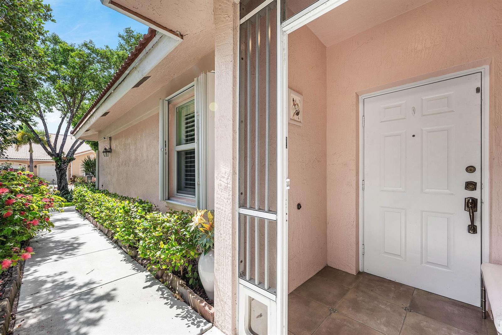 315 CORAL TRACE Lane, Delray Beach FL 33445 photo 5