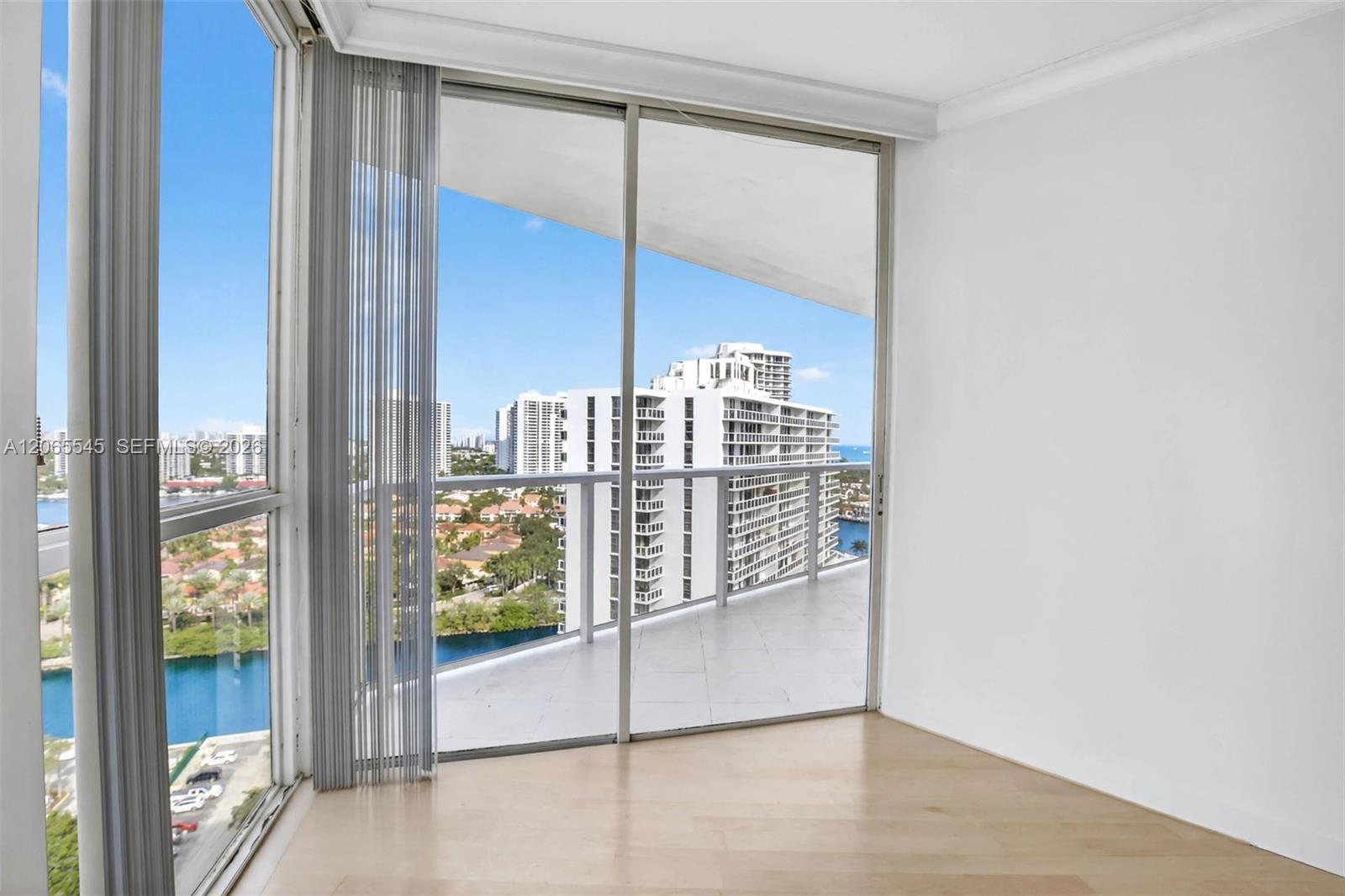 20281 E Country Club Dr # 1801, Aventura FL 33180 photo 5