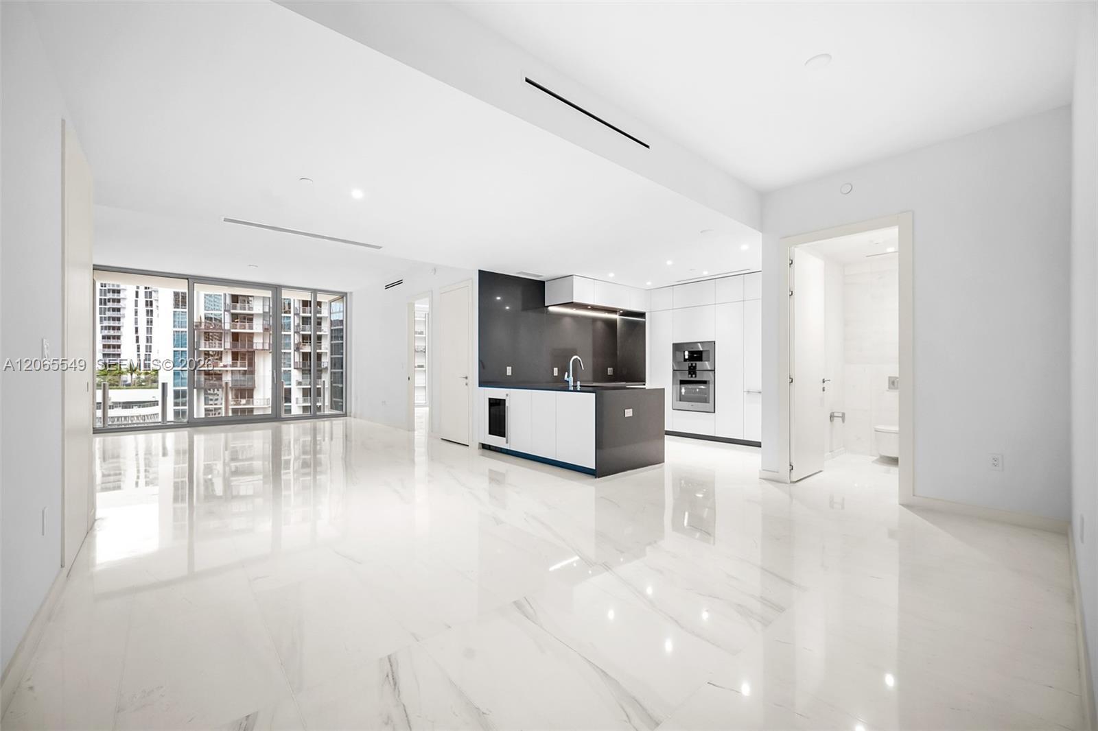 300 Biscayne Blvd Way # 2309, Miami FL 33131 photo 3