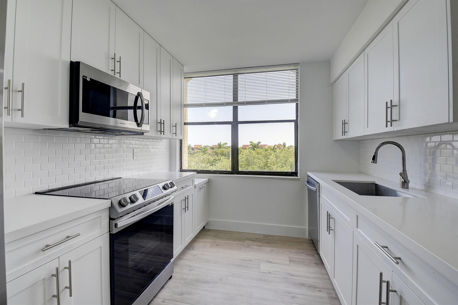 955 Egret Circle # 501, Delray Beach FL 33444 photo 5