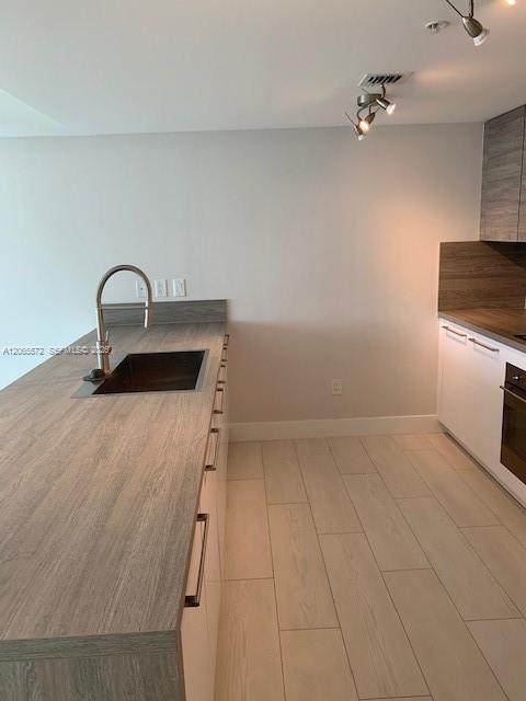 400 Sunny Isles Blvd # 1606, Sunny Isles Beach FL 33160 photo 3