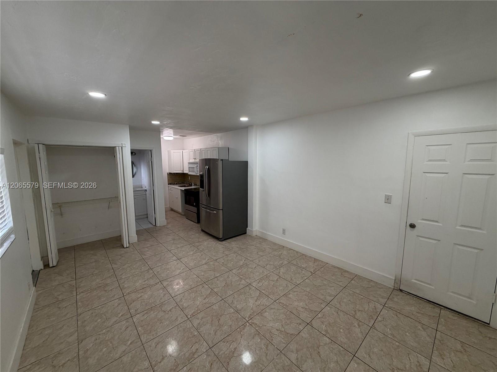5803 Buchanan St, Hollywood FL 33021 photo 3