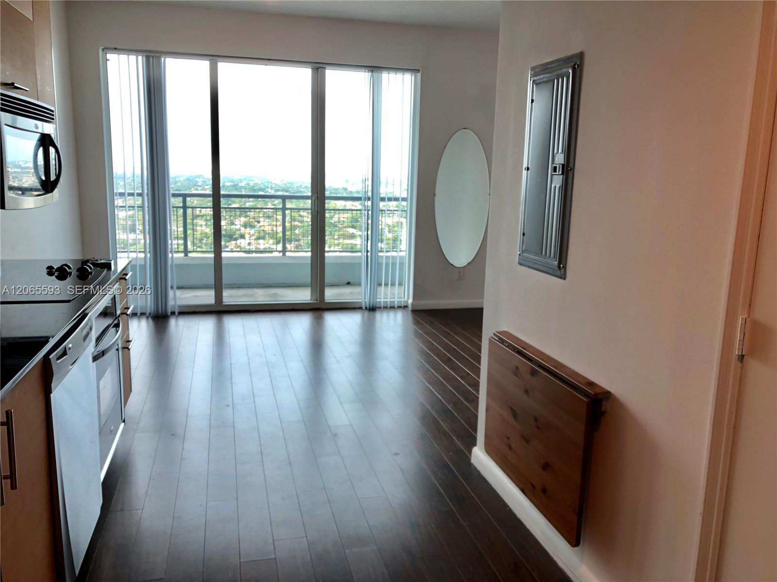 60 SW 13th St # 2519, Miami FL 33130 photo 3