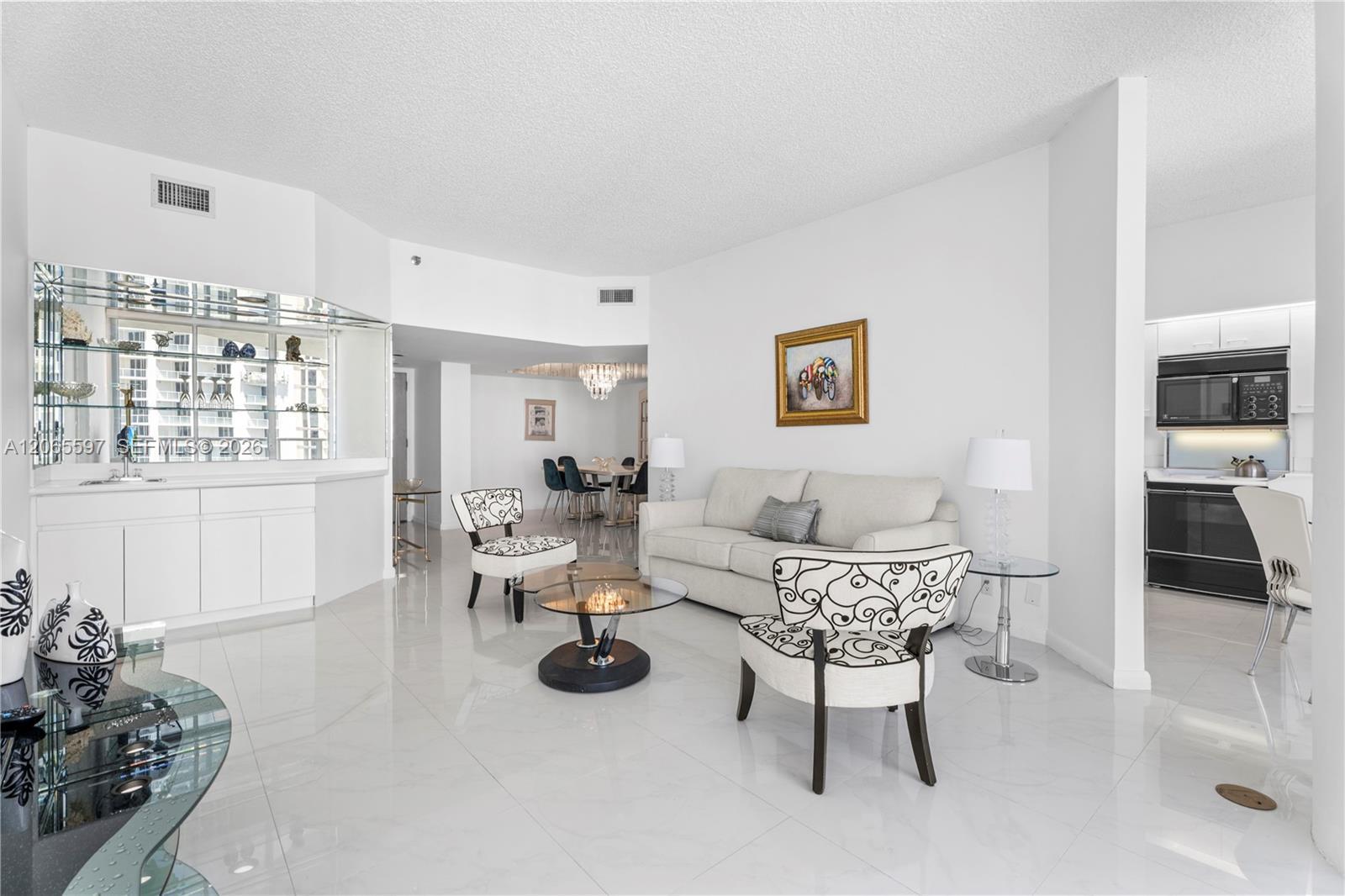 16485 Collins Ave, Sunny Isles Beach FL 33160 photo 3