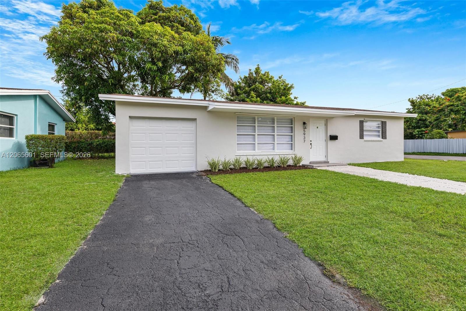 5937 NW 16th Ct, Sunrise FL 33313 photo 3