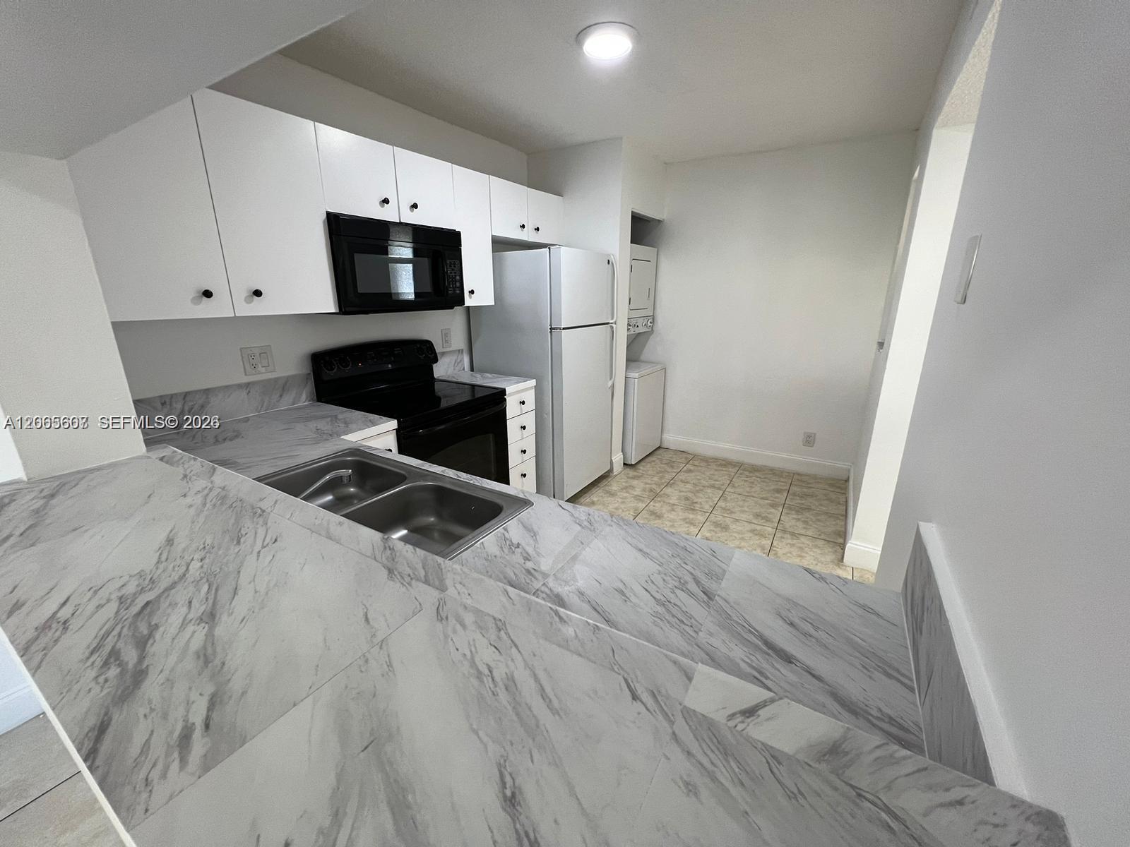 2421 NW 56th Ave # 103, Lauderhill FL 33313 photo 2