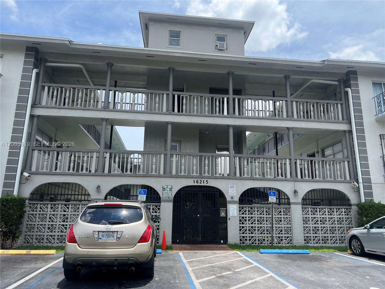 16215 NE 18th Ct # 111, North Miami Beach FL 33162