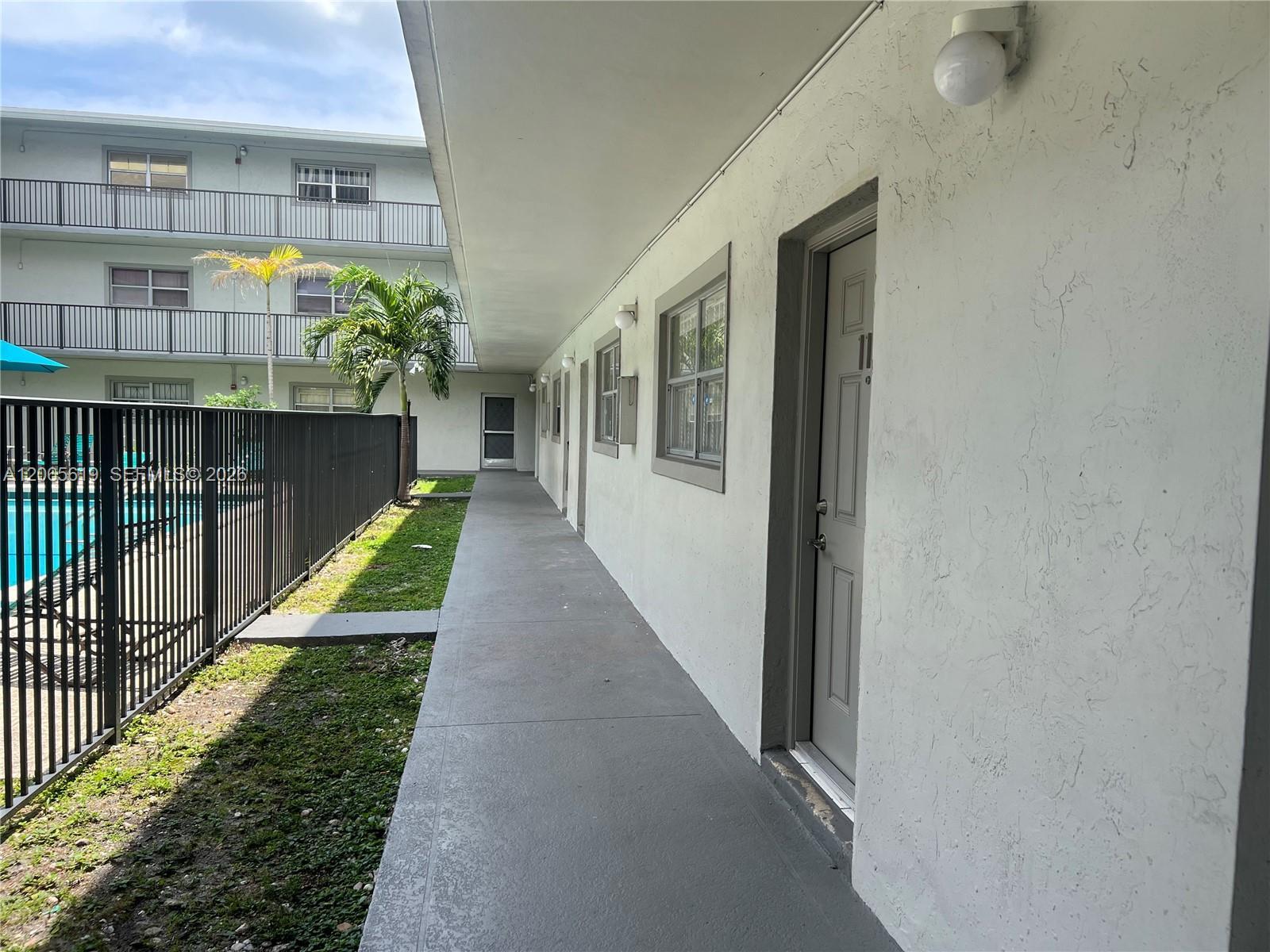 16215 NE 18th Ct # 111, North Miami Beach FL 33162 photo 5