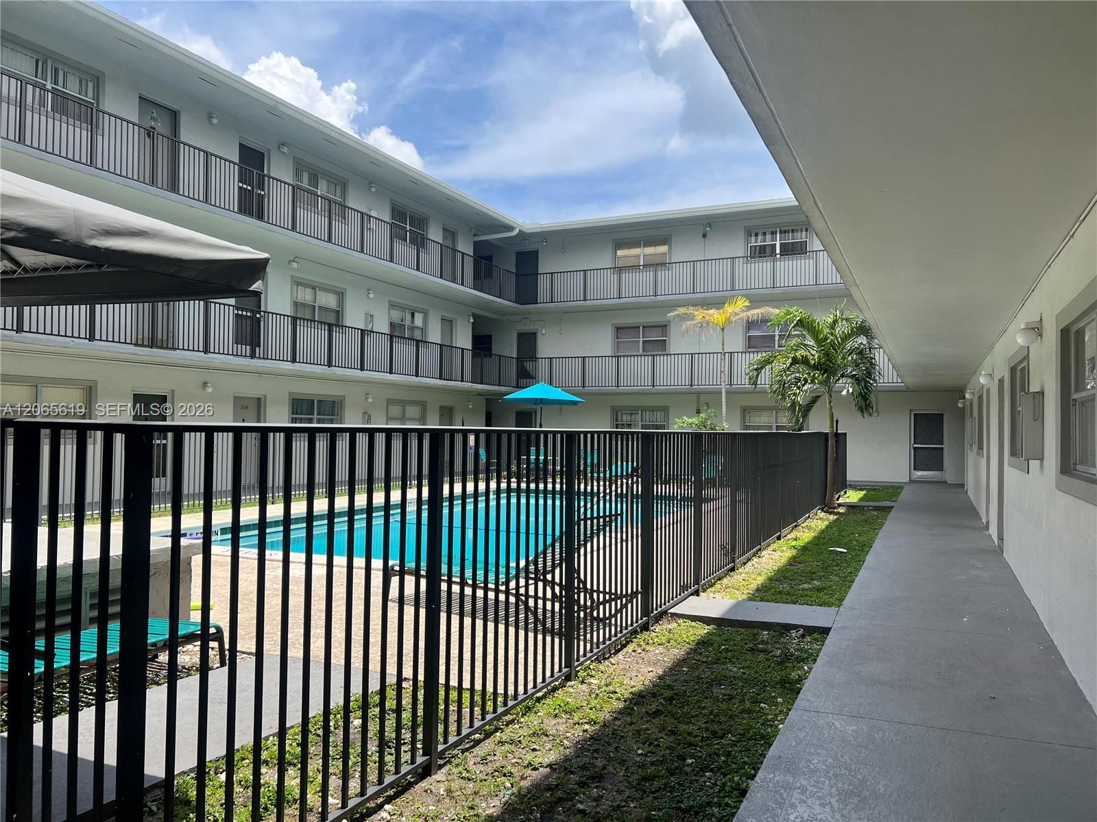 16215 NE 18th Ct # 111, North Miami Beach FL 33162 photo 4