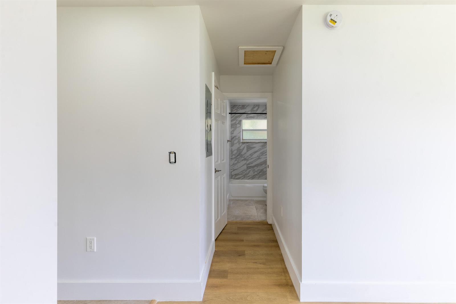 2921 NW 11th Street, Fort Lauderdale FL 33311 photo 2