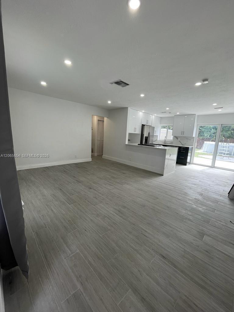 912 NE 5th St # 912, Hallandale Beach FL 33009 photo 3