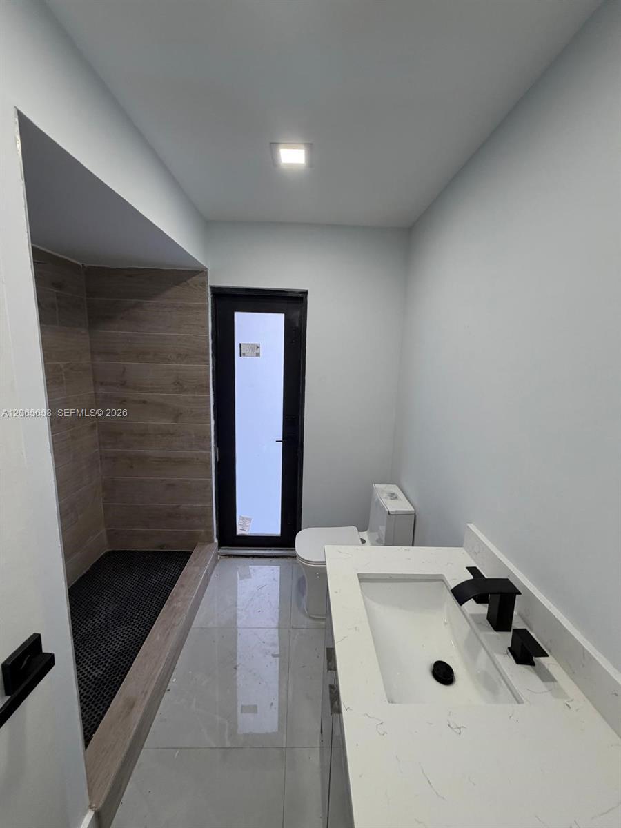 10581 NW 28th Mnr, Sunrise FL 33322 photo 5