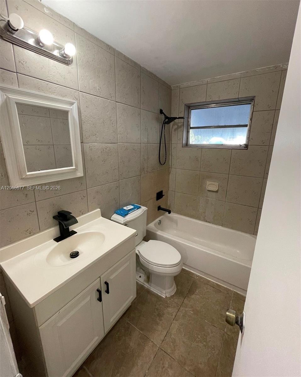 120 NE 185th Ter # 120, Miami FL 33179 photo 3