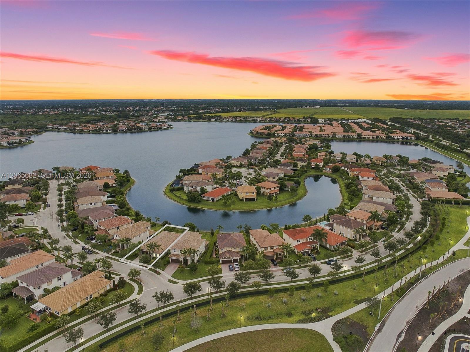 8550 Lakeside Bnd, Parkland FL 33076 photo 5