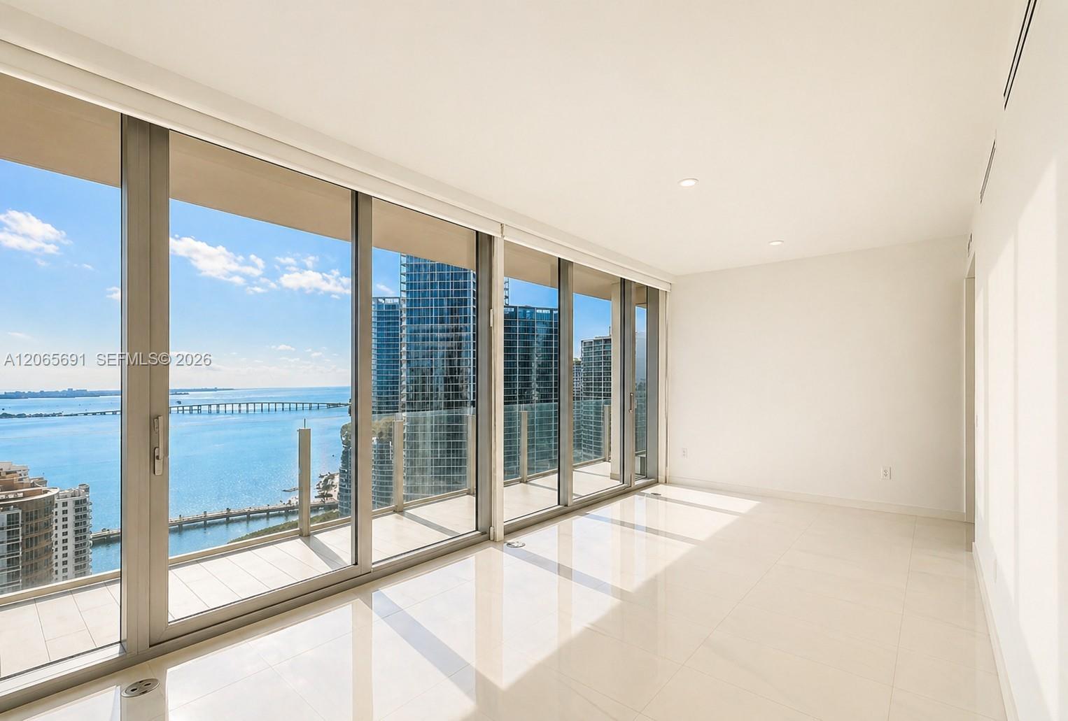 300 Biscayne Boulevard Way # 4201E, Miami FL 33131 photo 3