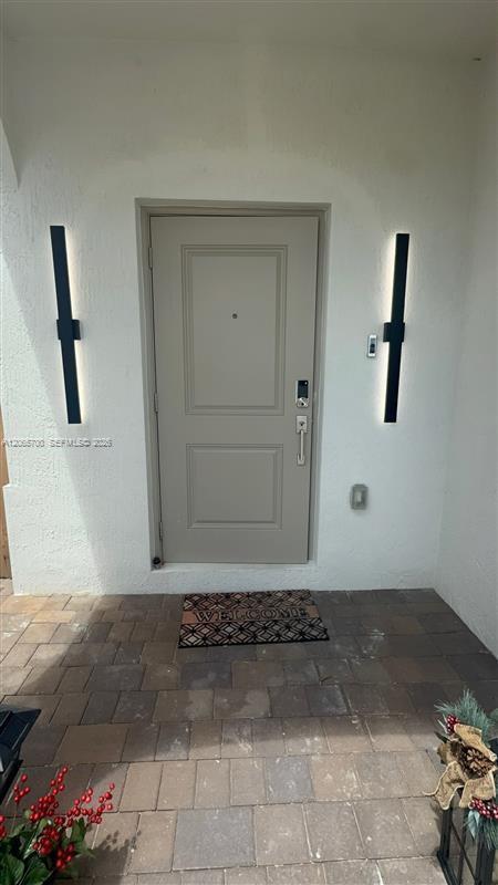 2619 SE 24th Ct, Homestead FL 33035 photo 2