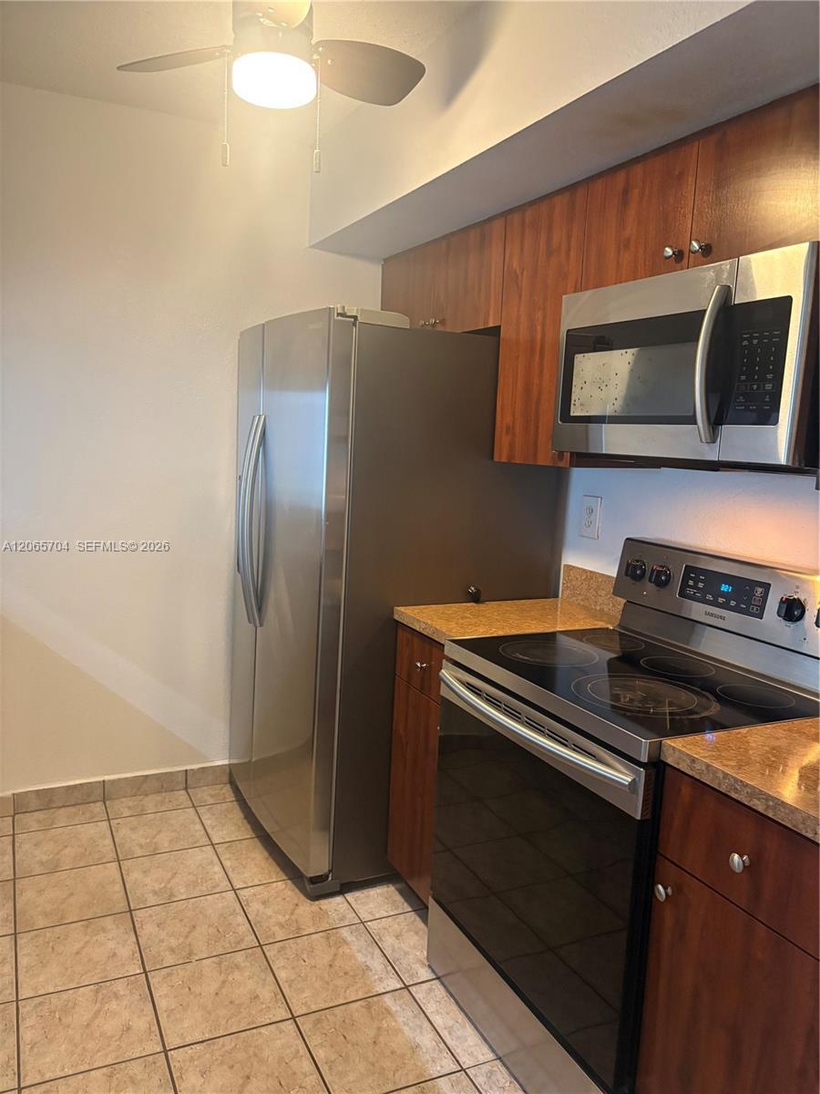 18236 Mediterranean Blvd # 12, Hialeah FL 33015 photo 3