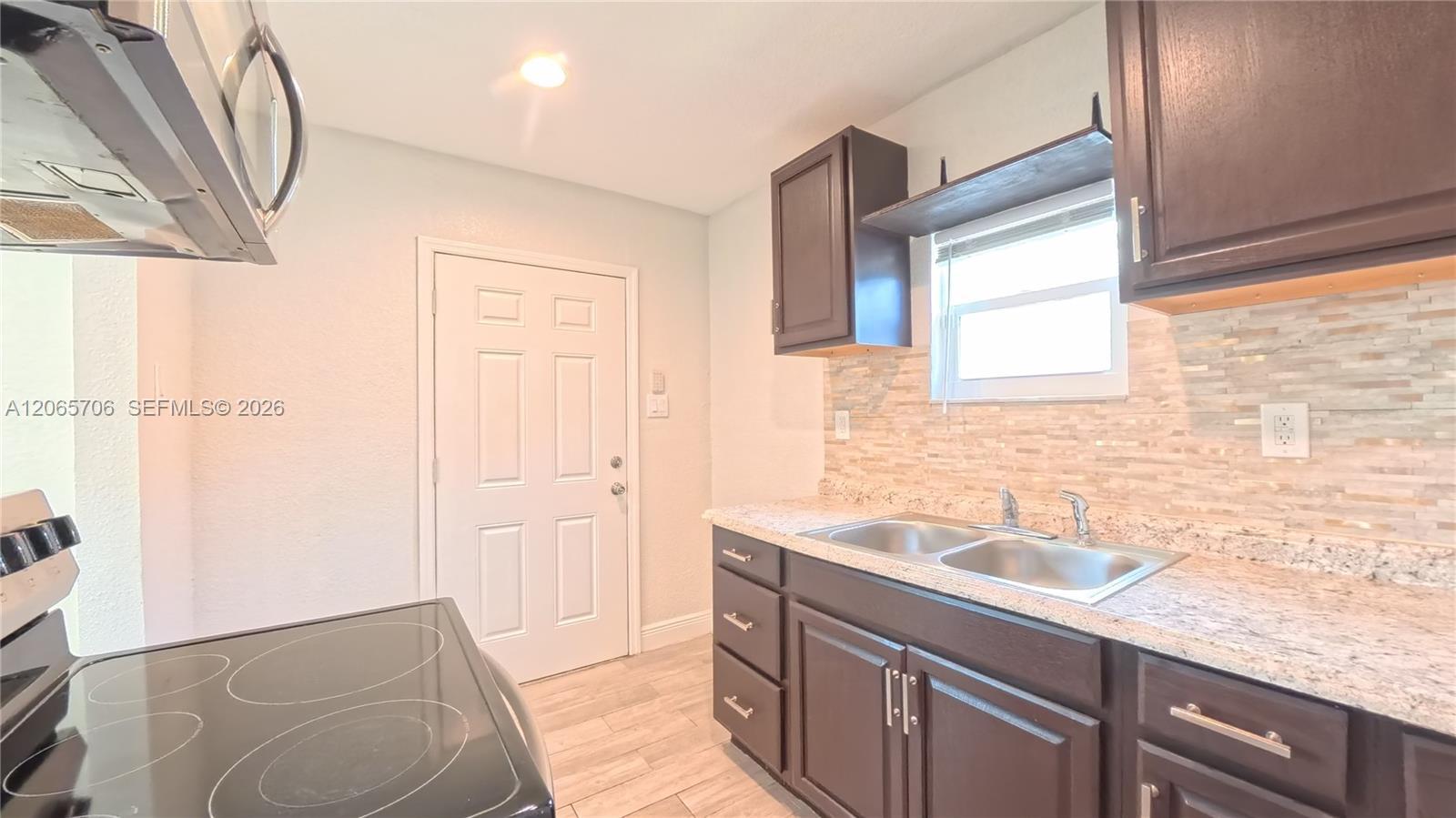 3156 NW 55th St, Miami FL 33142 photo 2