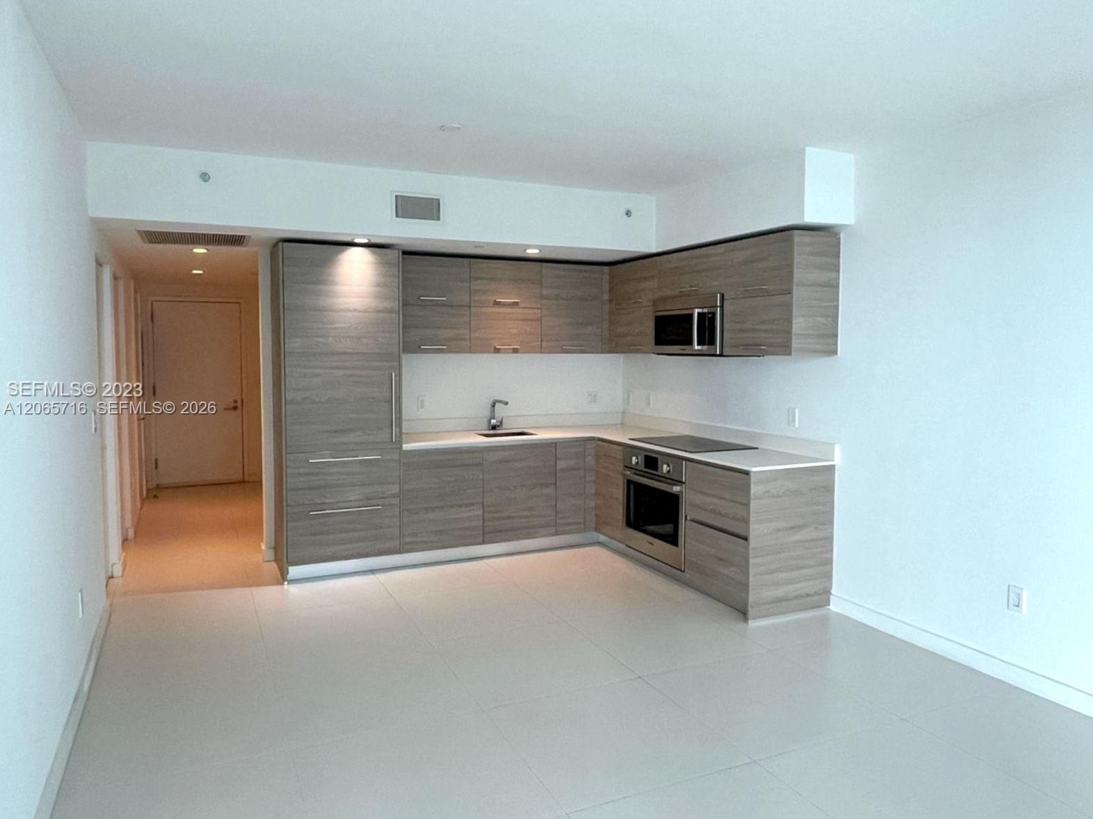 1300 S Miami Ave # 1008, Miami FL 33130 photo 3