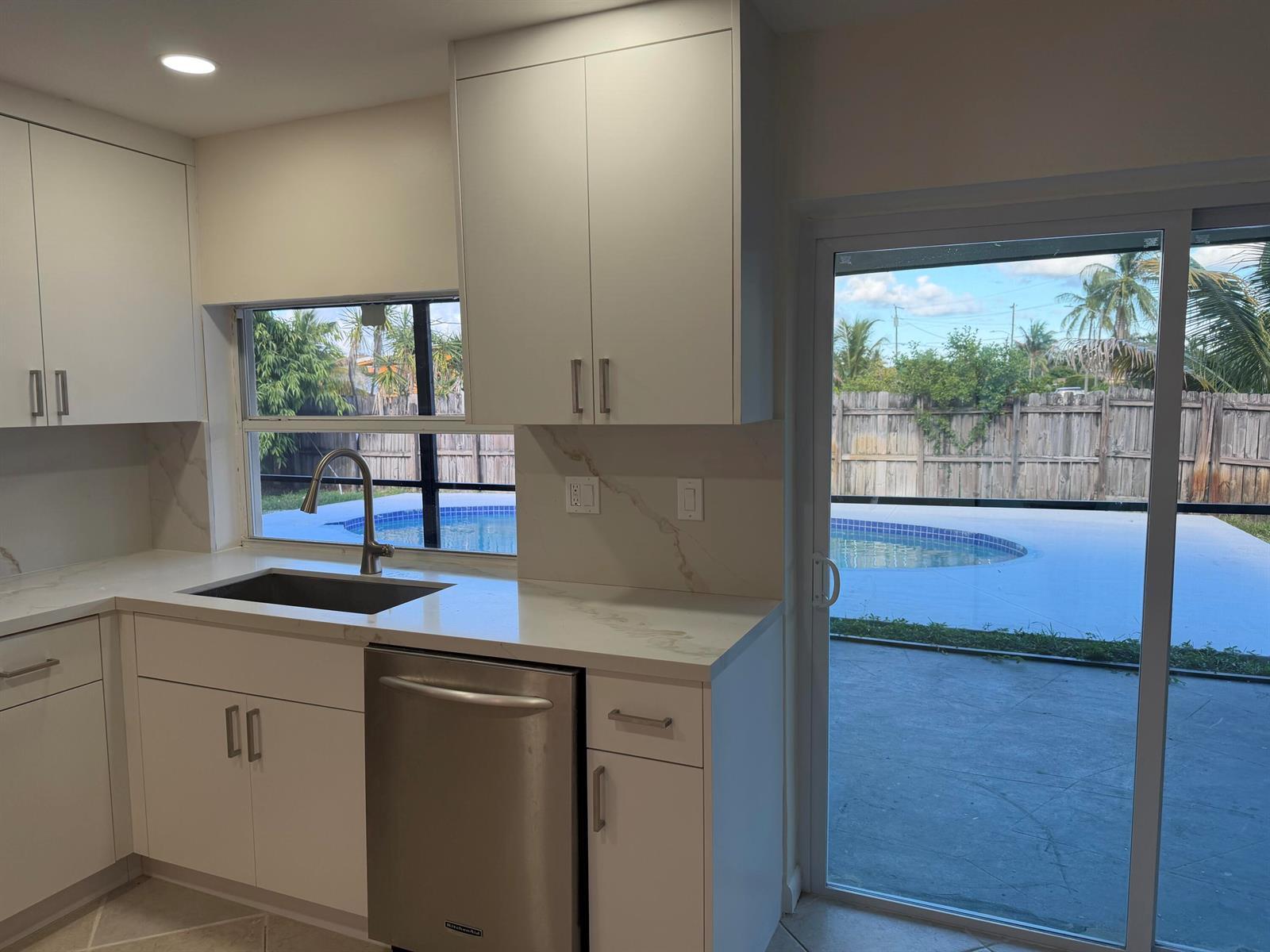 4200 NW 37TH Terrace, Fort Lauderdale FL 33309 photo 2