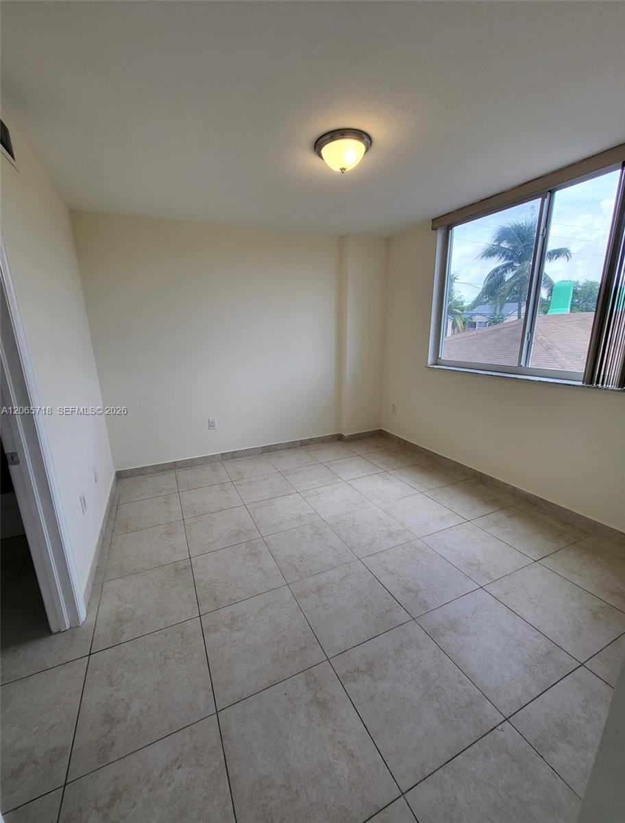 2647 NW 25th Ave # 511, Miami FL 33142 photo 5