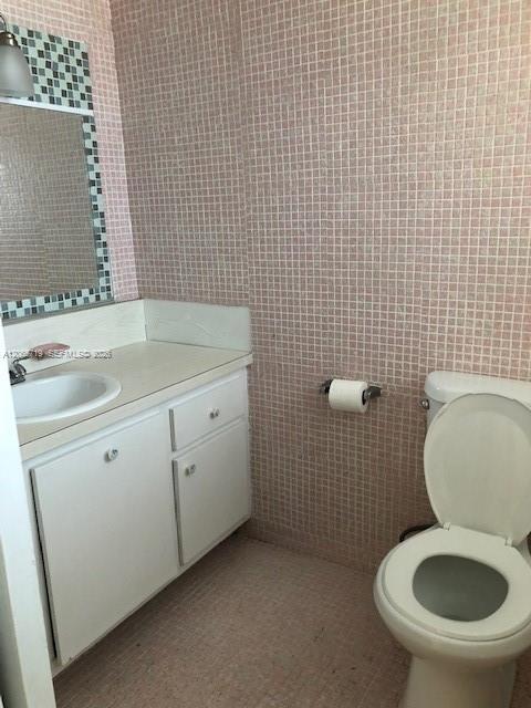 1530 NE 191st St # 240, Miami FL 33179 photo 4