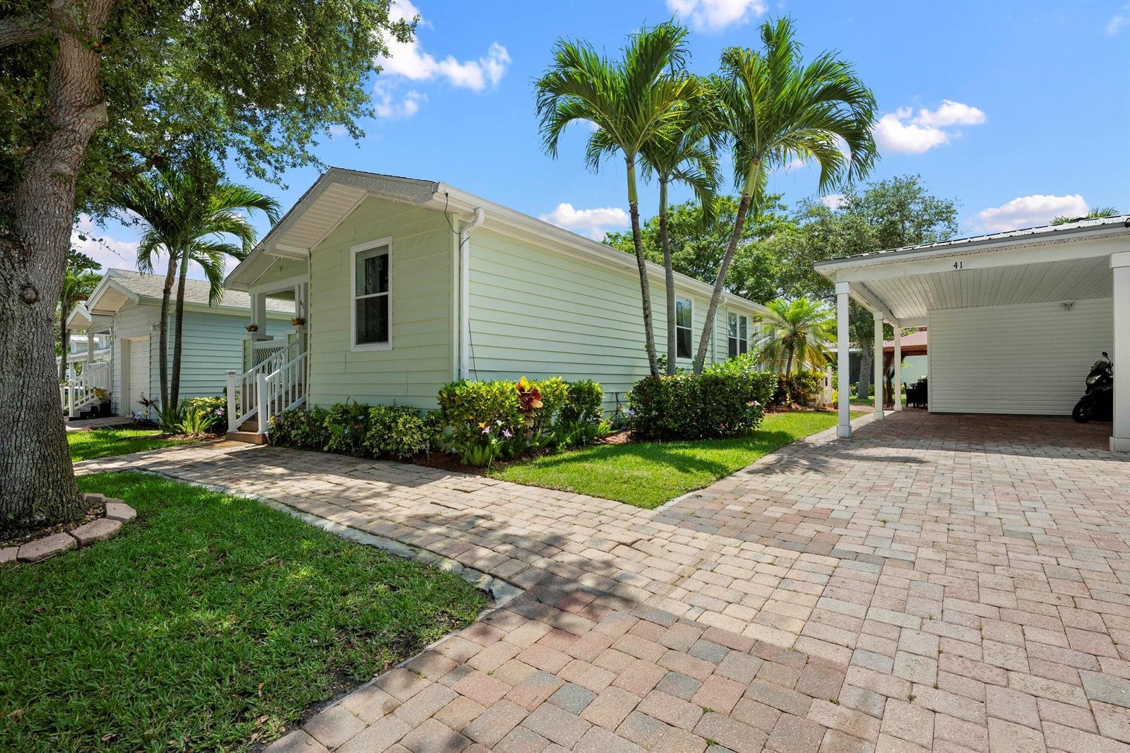 2555 Meadow Ln W Boulevard # 41, Palm Beach Gardens FL 33410 photo 2