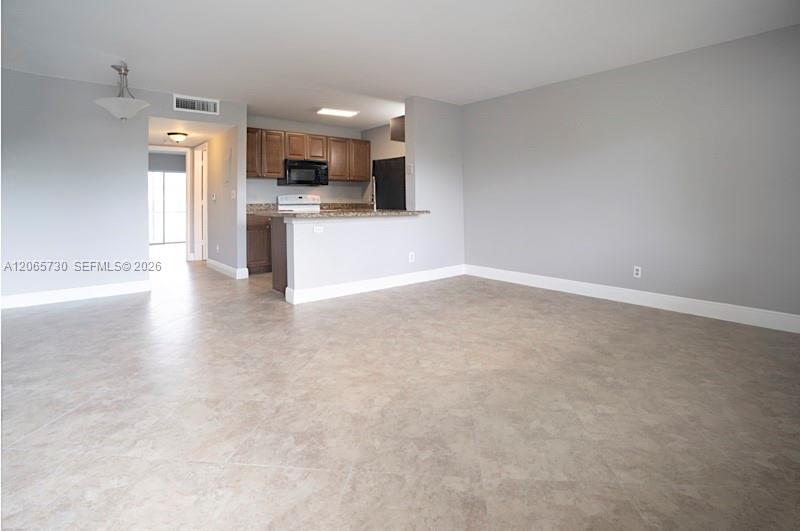 1606 W Meadows Cir W # 1606, Boynton Beach FL 33436 photo 4