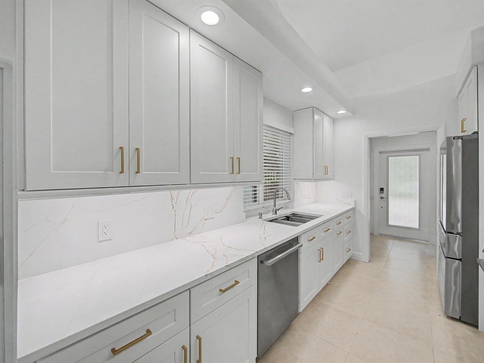 303 LEEWARD Drive, Jupiter FL 33477 photo 4