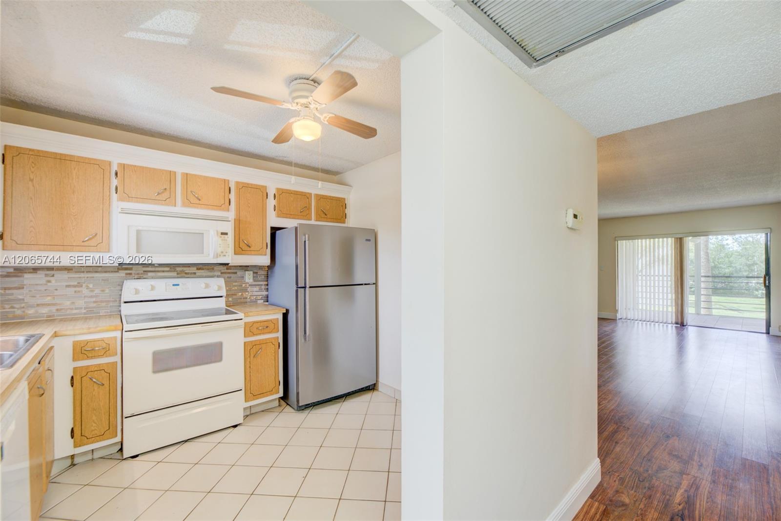 9233 SW 8th St # 208, Boca Raton FL 33428 photo 2
