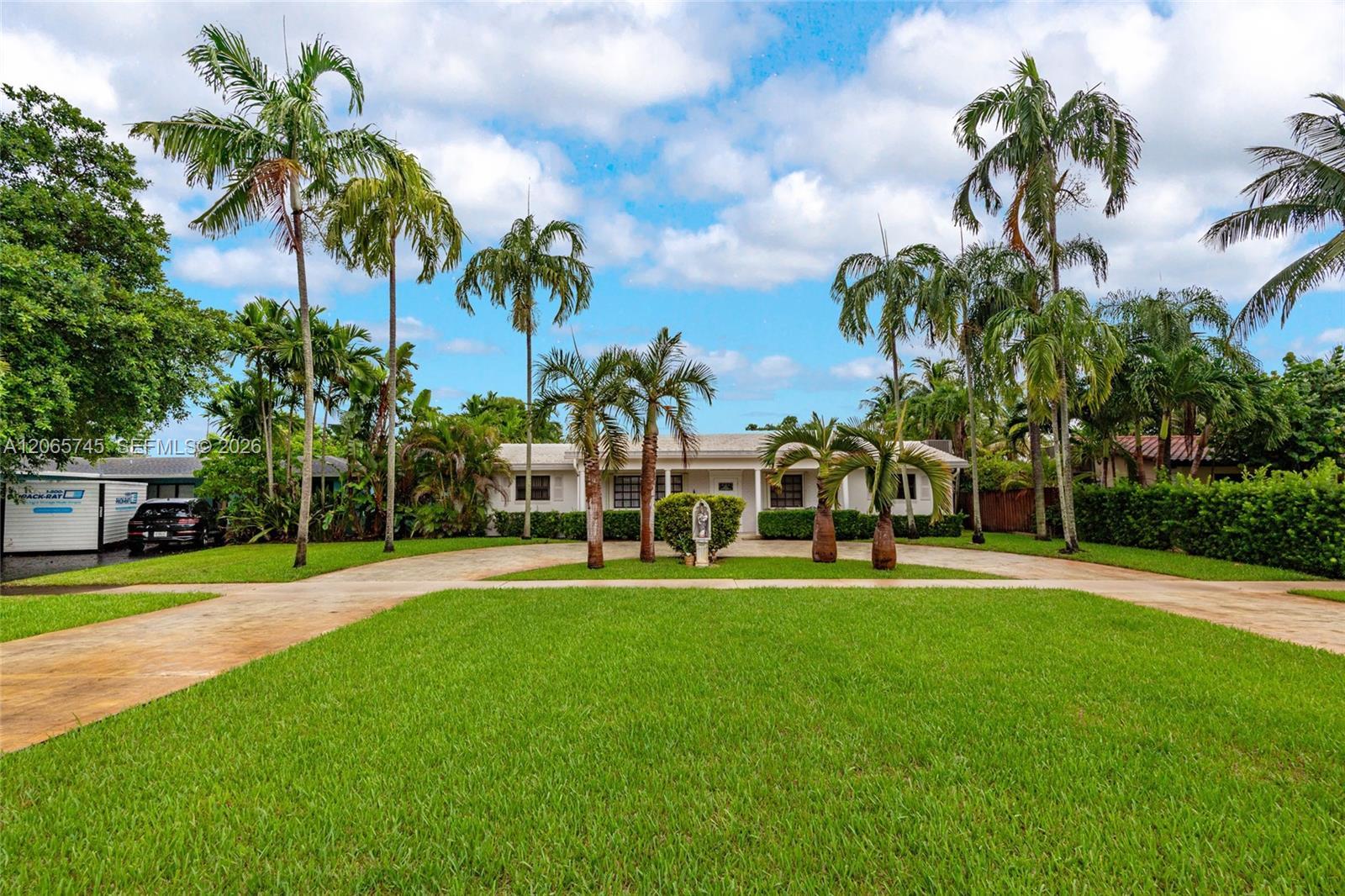 5013 Arthur St, Hollywood FL 33021 photo 2