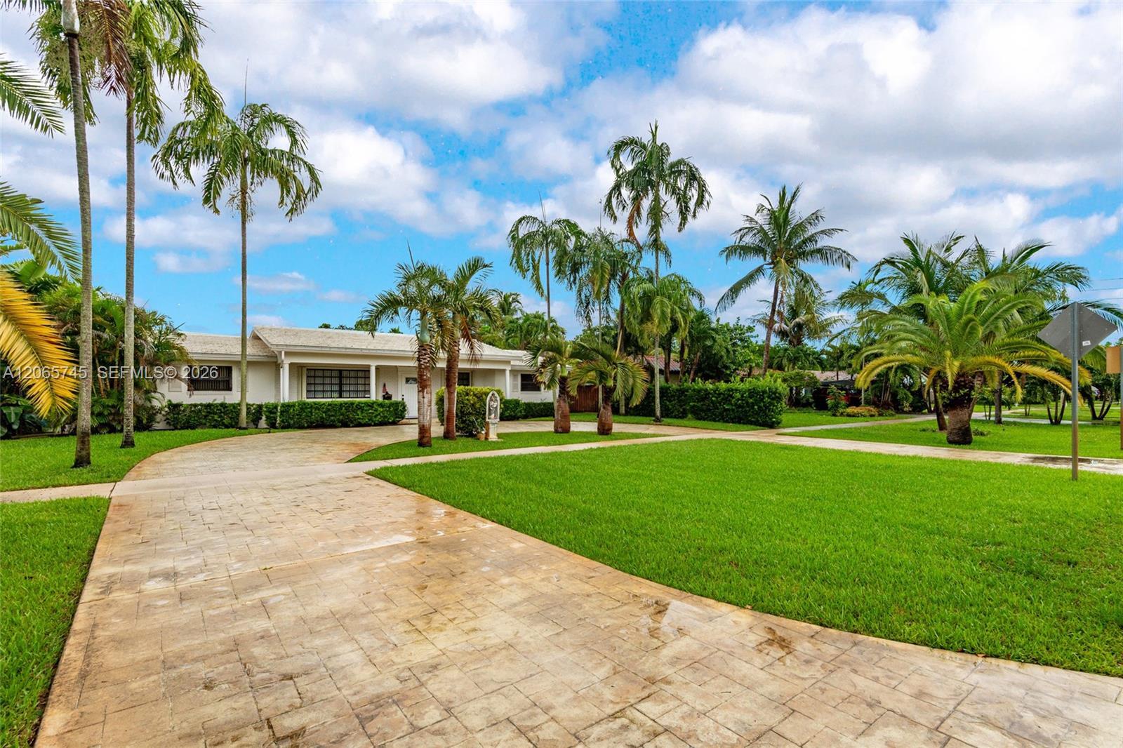 5013 Arthur St, Hollywood FL 33021