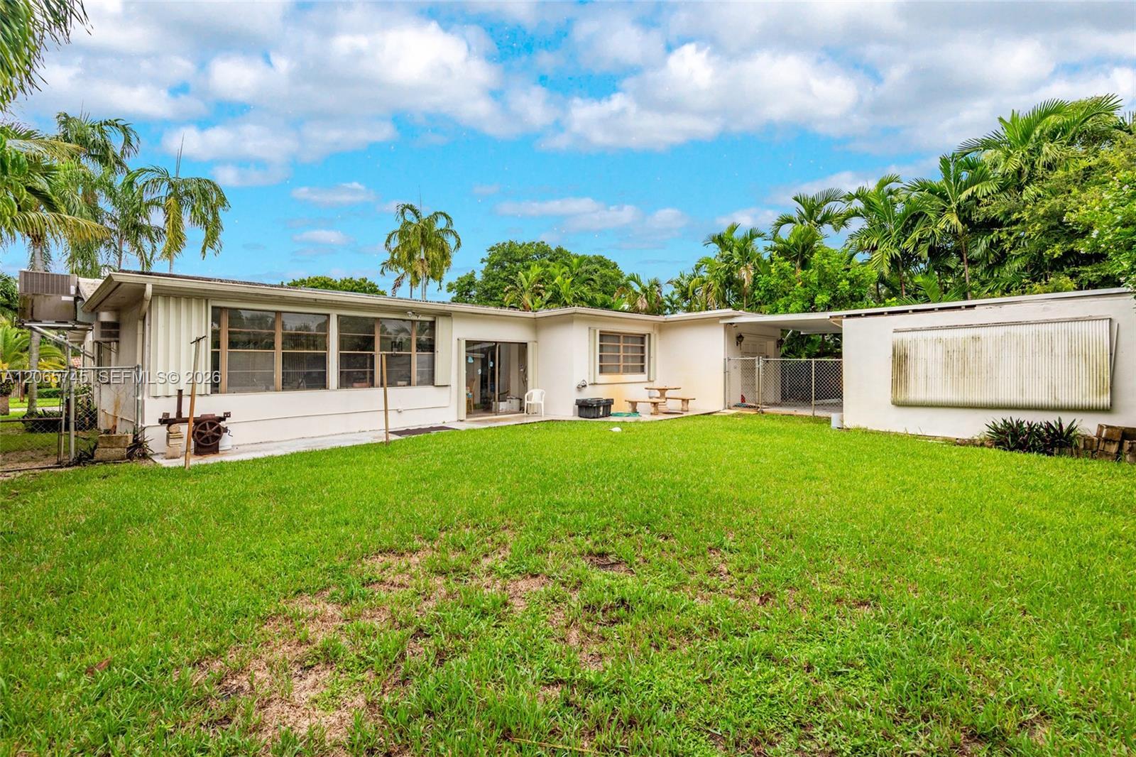 5013 Arthur St, Hollywood FL 33021 photo 5