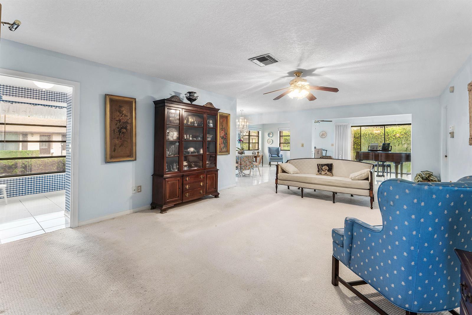 6265 American Azalea Lane, FL 33463 photo 3