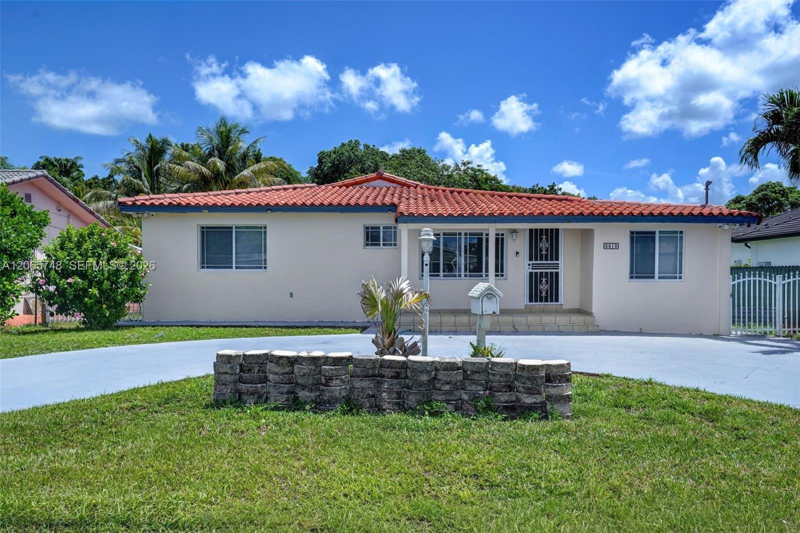 6010 SW 19 ST, Miami FL 33155 photo 2