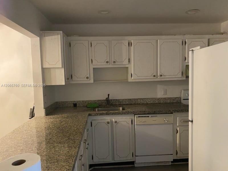 410 SE 2nd St # 408, Hallandale Beach FL 33009 photo 3