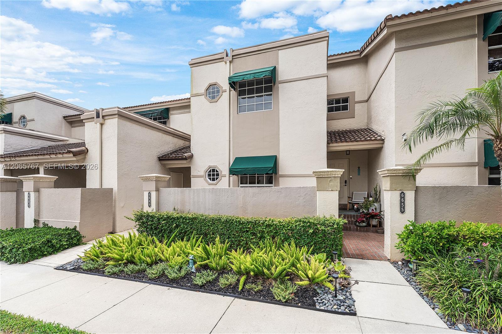 6649 Via Regina, Boca Raton FL 33433