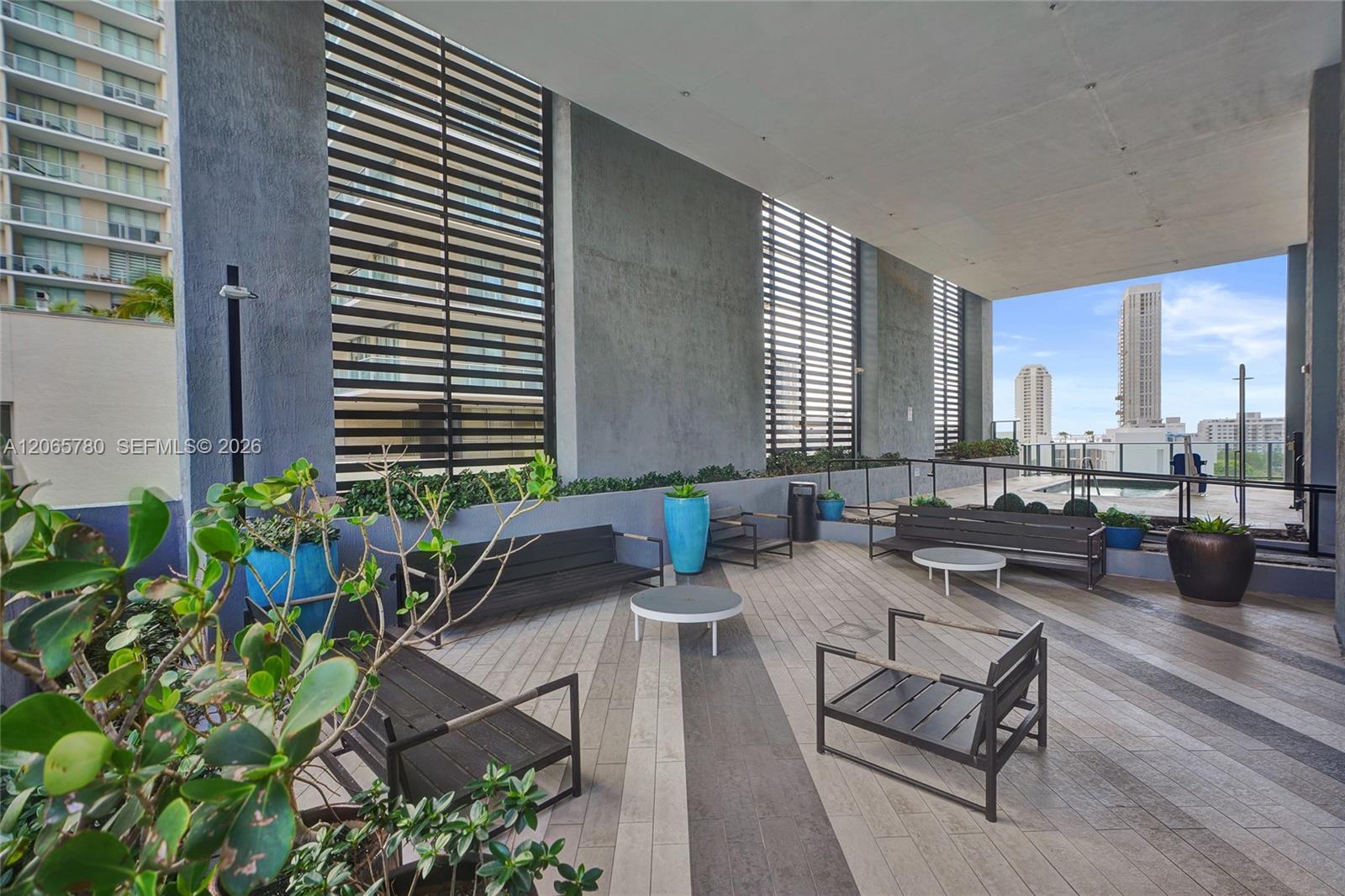 121 NE 34th St # 2705, Miami FL 33137 photo 4