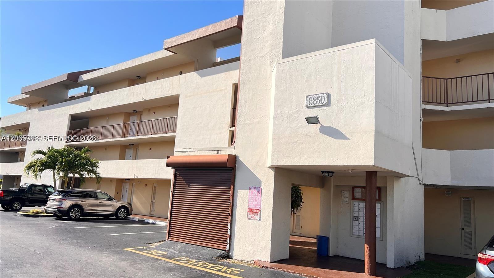 8850 Fontainebleau Blvd # 401, Miami FL 33172 photo 2