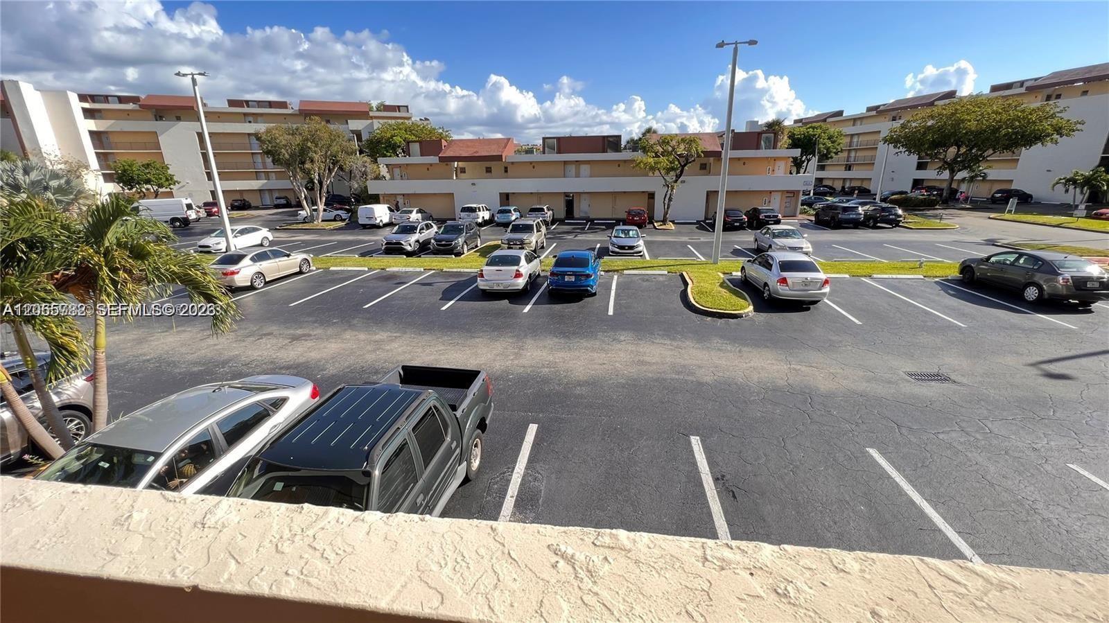 8850 Fontainebleau Blvd # 401, Miami FL 33172 photo 3