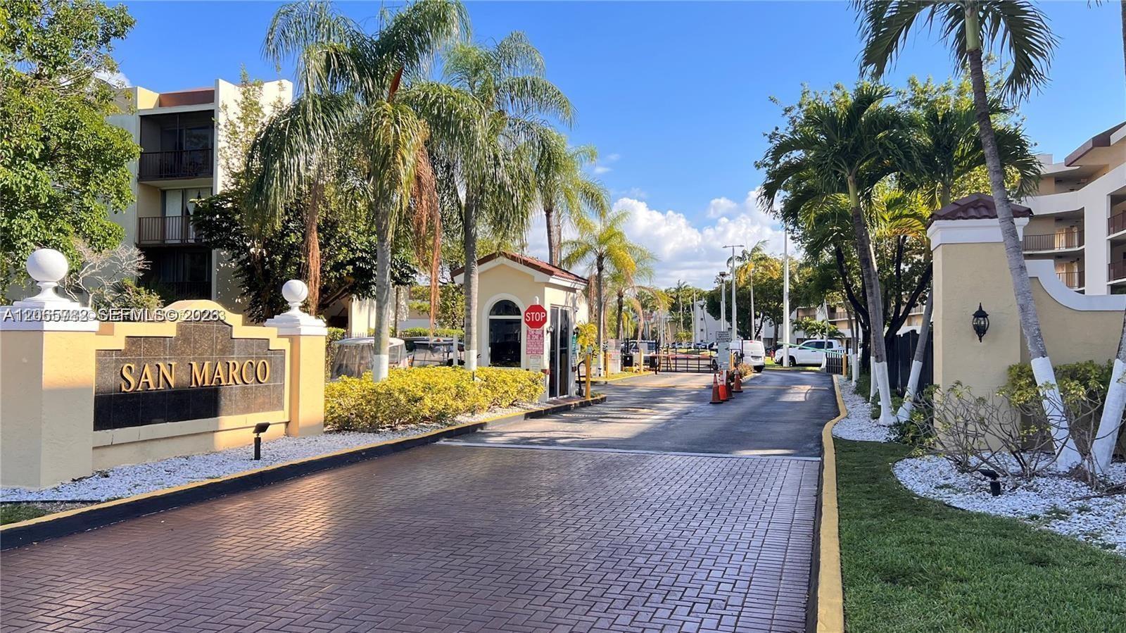 8850 Fontainebleau Blvd # 401, Miami FL 33172