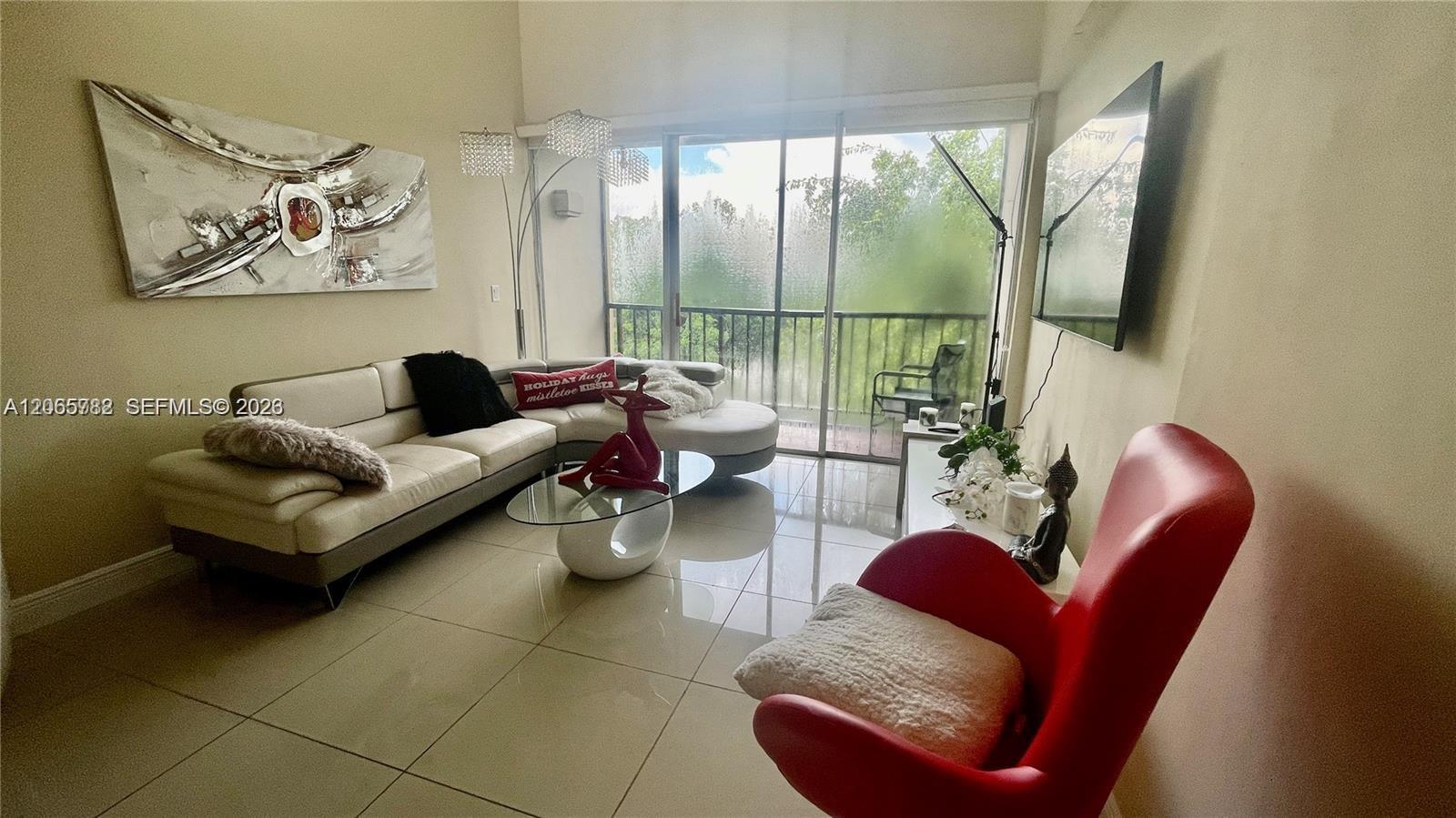 8850 Fontainebleau Blvd # 401, Miami FL 33172 photo 5